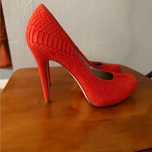 INC International Concepts Vibrant Red Textured Heels